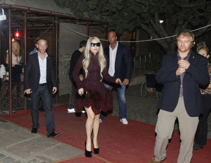 Lady Gaga 28.October.2011 Shopping in New Dehli