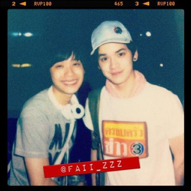 [AF8]  เต๋า-คชา & ครอบครัวข่าว3 ลงพื้นที่ช่วยเหลือผู้ประสบภัยน้ำท่วม