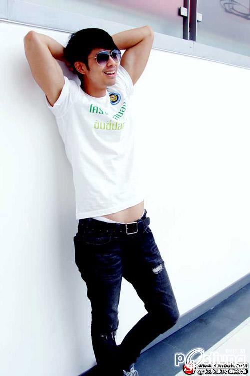 อ.ณัฐ...หล่อล่ำสมัยละอ่อน