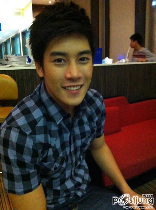 "30 กำลังแจ๋ว" รอบสื่อมวลชน 31/10/2011 ณ อินฟินิตี้ ฮอล์ "Siam Paragon"!!!