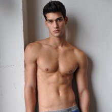 หนุ่มหุ่นดีๆ