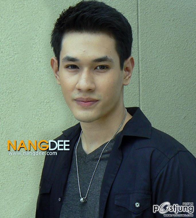 ซูมๆๆพระเอก