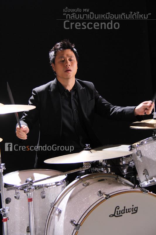 ภาพเบื้องหลัง MV. กลับมาเป็นเหมือนเดิมได้ไหม Crescendo