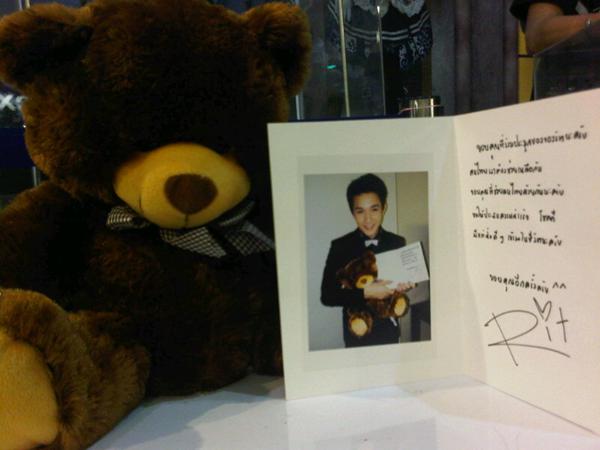 ตุ๊กตาของเหล่า The Star ที่เอามาประมูลในงานDoll Mania 2011