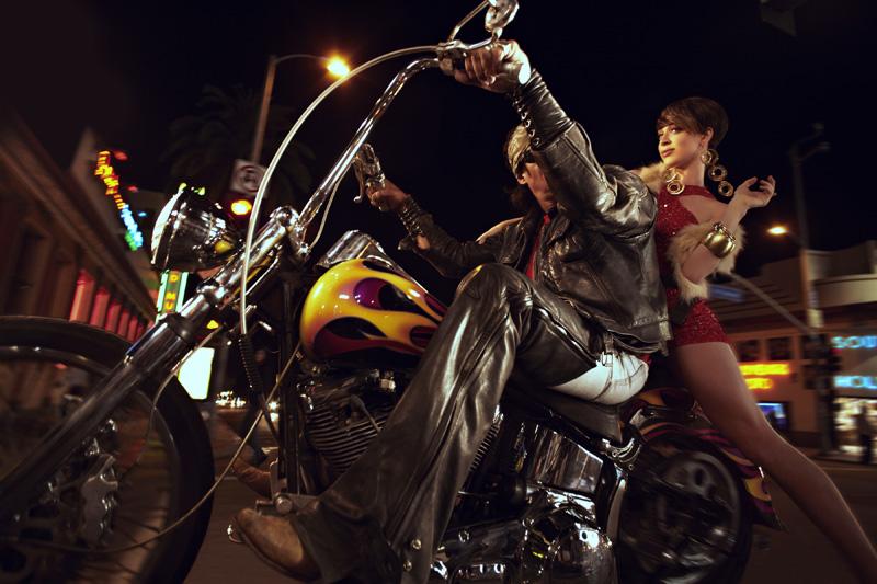 America's Next Top Model cycle 17 Ep.7 Photo Shoot  Reality Stars on a Motorbike