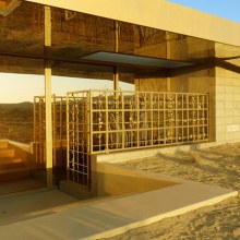 Gold Interior Design in a Golden Exterior House - amazing!