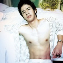 แอลลี่ ชอบ พี่เป๋า มากๆค่ะ น่ารัก ง่ะ