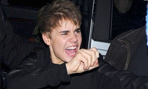 Justin Bieber &ndash; ผมไม่ได้ทำผู้หญิงคนนั้นท้องครับ!!!