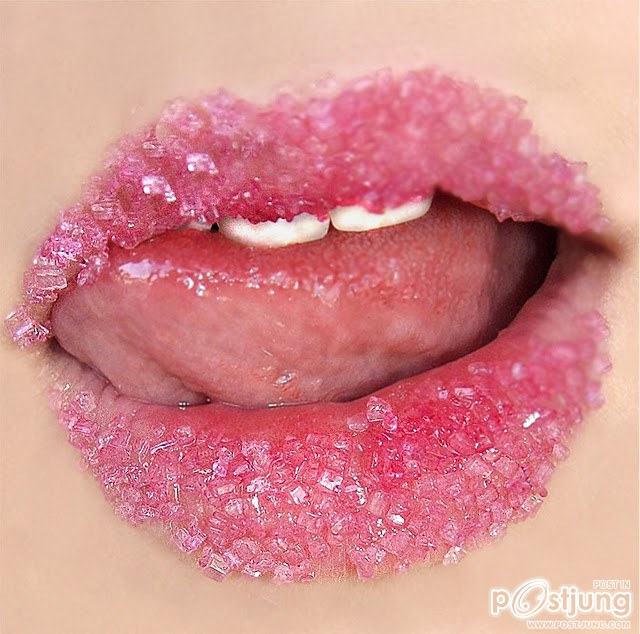 ริมฝีปากสวย เติมเต็มความเอิบอิ่ม เสน่ห์สาวอันเย้ายวน