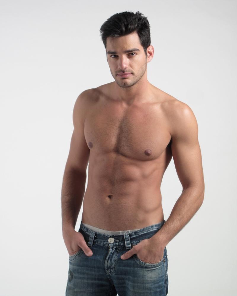 Photoshoot men album 386 : Isac&rsquo;s polaroid