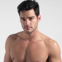 Photoshoot men album 386 : Isac’s polaroid