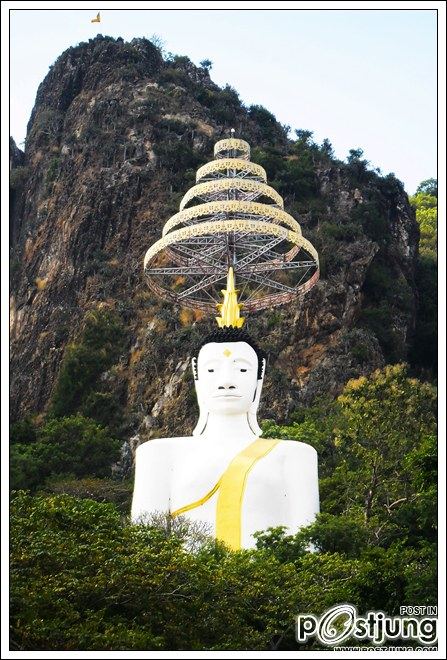 นำชม วัดสิริจันทรนิมิตรวรวิหาร พระอารามหลวงที่สวยที่สุดแห่งหนึ่งในจังหวัดลพบุรี