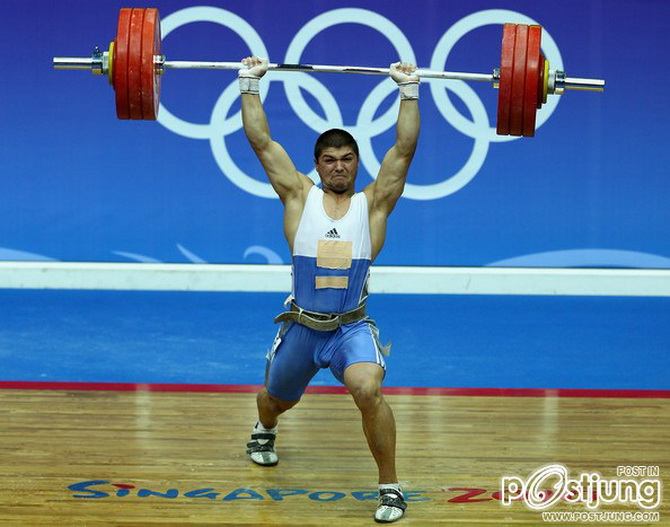 16.ยกน้ำหนัก