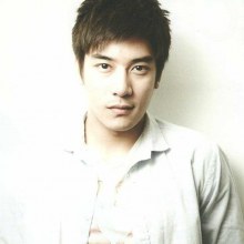 ครั้งแรกของ..เคน-ภูภูมิ @ HAMBURGER vol.10 no.160 October 2011