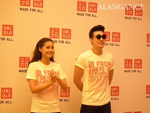 ภาพพี่โดม - น้องญาญ่า จากงานแกรนด์โอเพนนิ่ง ยูนิโคล่