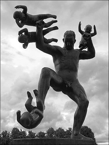 รูปปั้นแปลกๆค่ะ