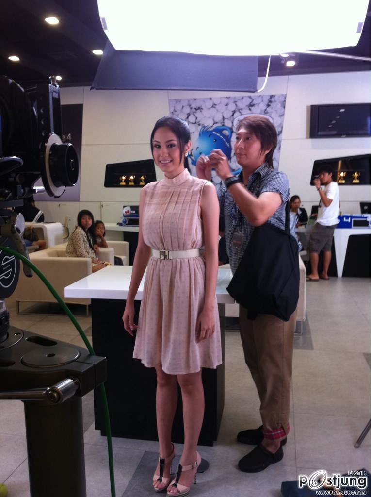 ขวัญ อุษามณี สวยใสๆน่ารัก @ Official Fanpage