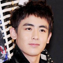 หนุ่ม 2PM ทักทายแฟนเพลง Hands Up Asia Tour Concert หล่อมาก