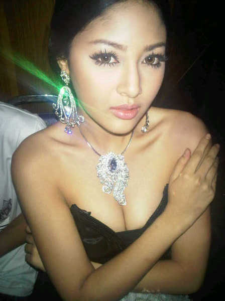 ปุ๊กลุ๊ก @ instagram