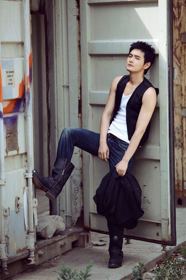 Photoshoot men album 388 : Wang Yu