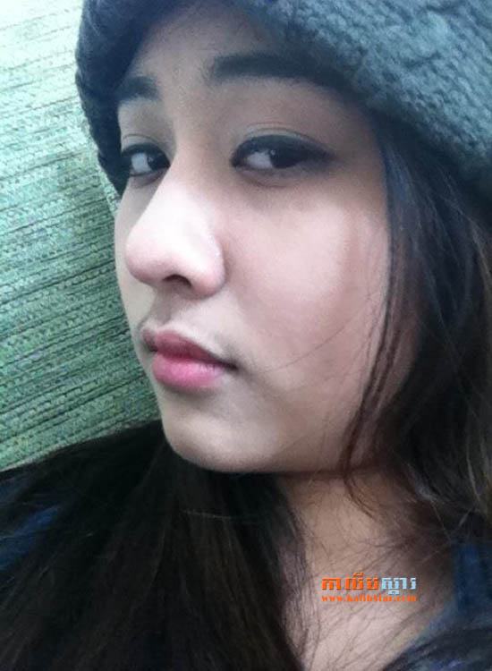 สาวน่ารัก Pech Solika ពេជ្រ សូលីកា តារាចម្រៀង ខ្មែរ