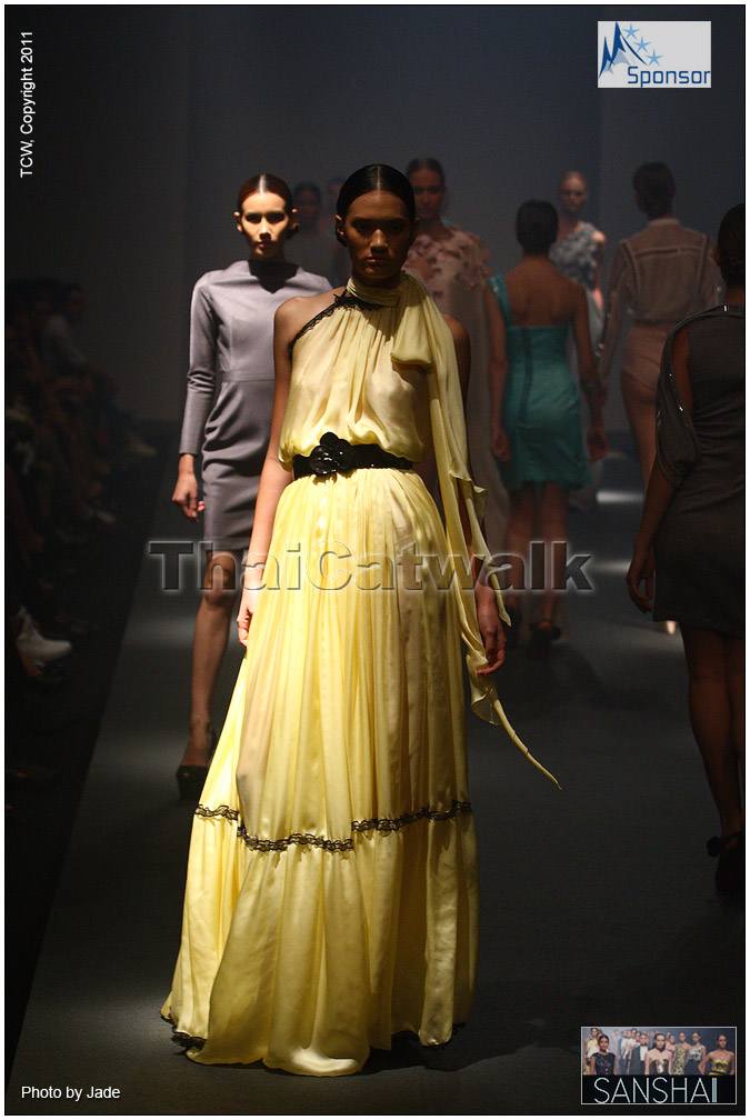 MIRIAM นางแบบใหม่ของ ELLE FASHION WEEK 2011