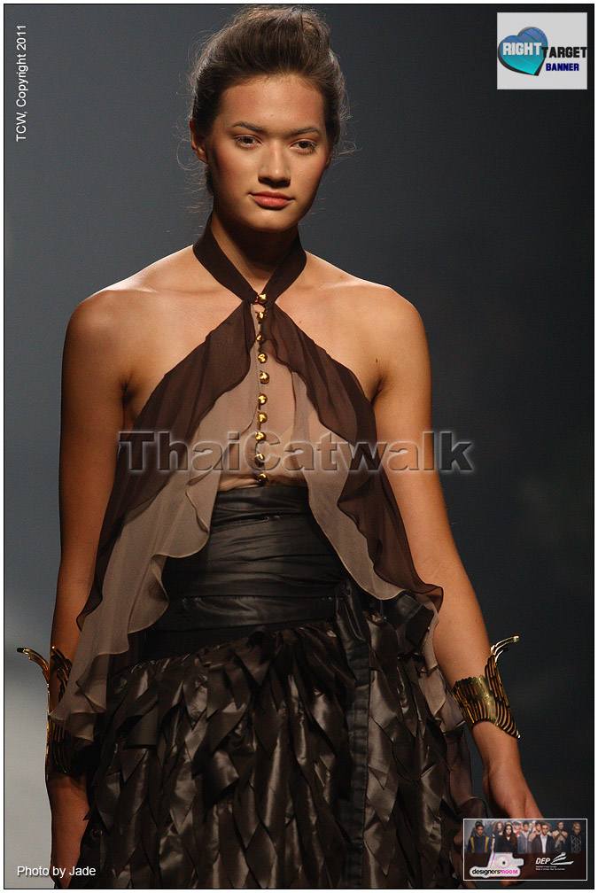 MIRIAM นางแบบใหม่ของ ELLE FASHION WEEK 2011