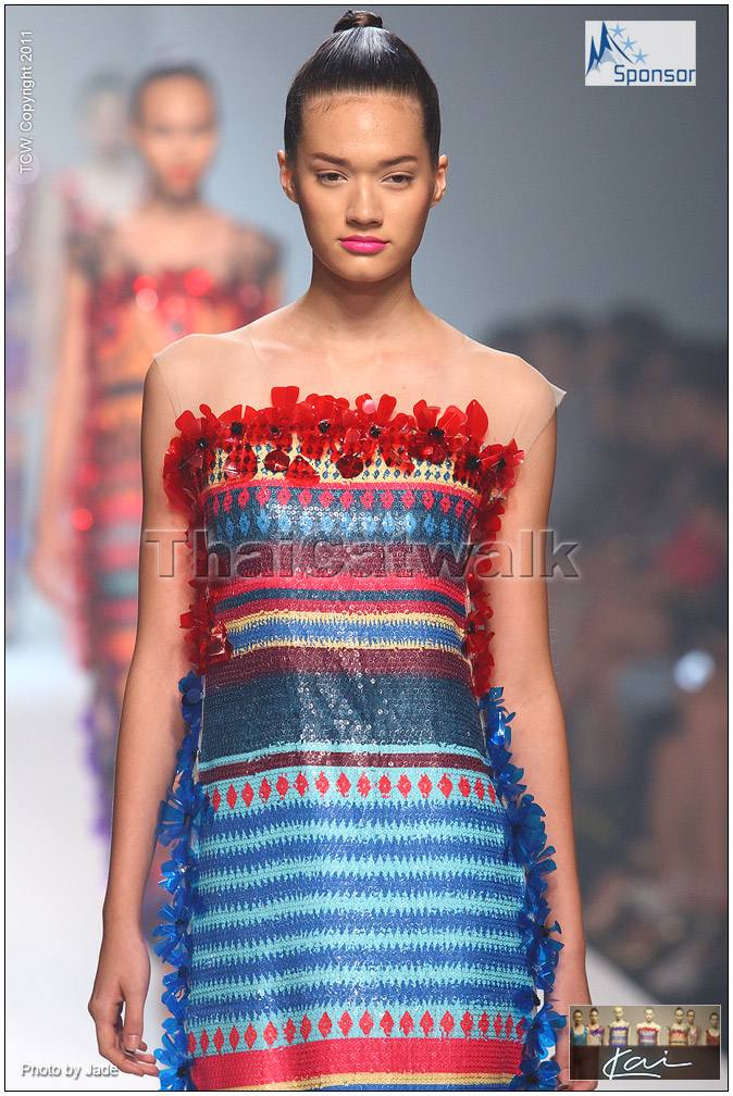 MIRIAM นางแบบใหม่ของ ELLE FASHION WEEK 2011