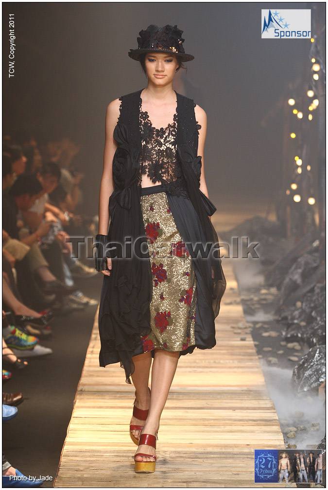 MIRIAM นางแบบใหม่ของ ELLE FASHION WEEK 2011