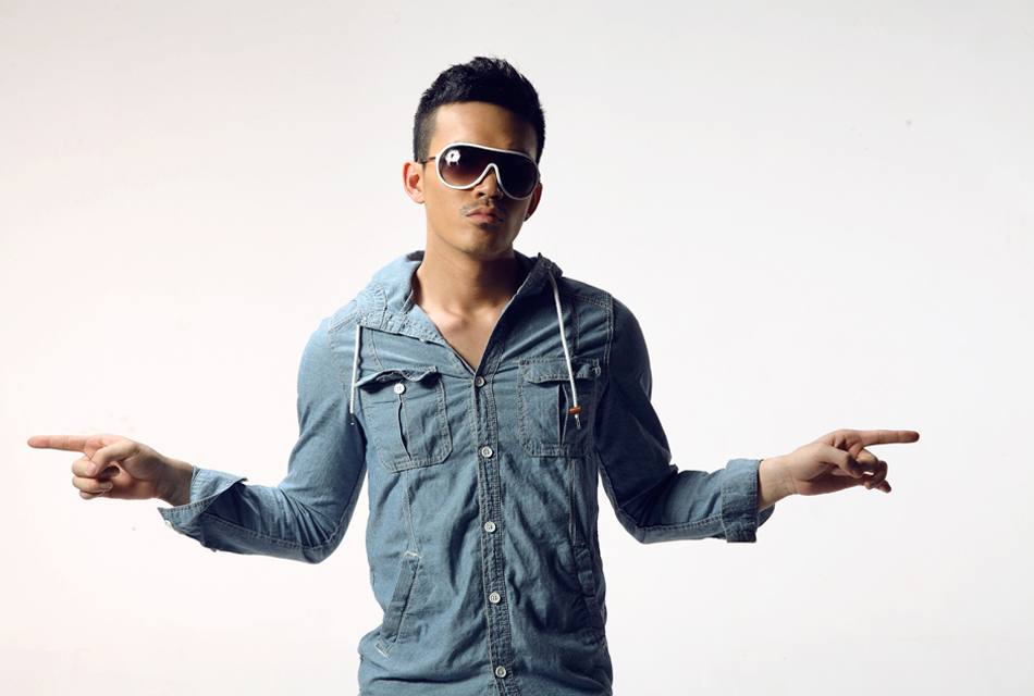 อาตี๋กับเสื้อผ้าเท่ๆ