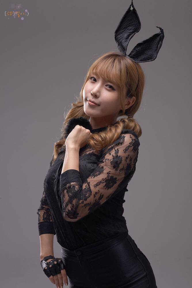 Heo Yoon Mi บันนีเกิร์ล ใส่หูกระต่ายสีเซ็กซี่