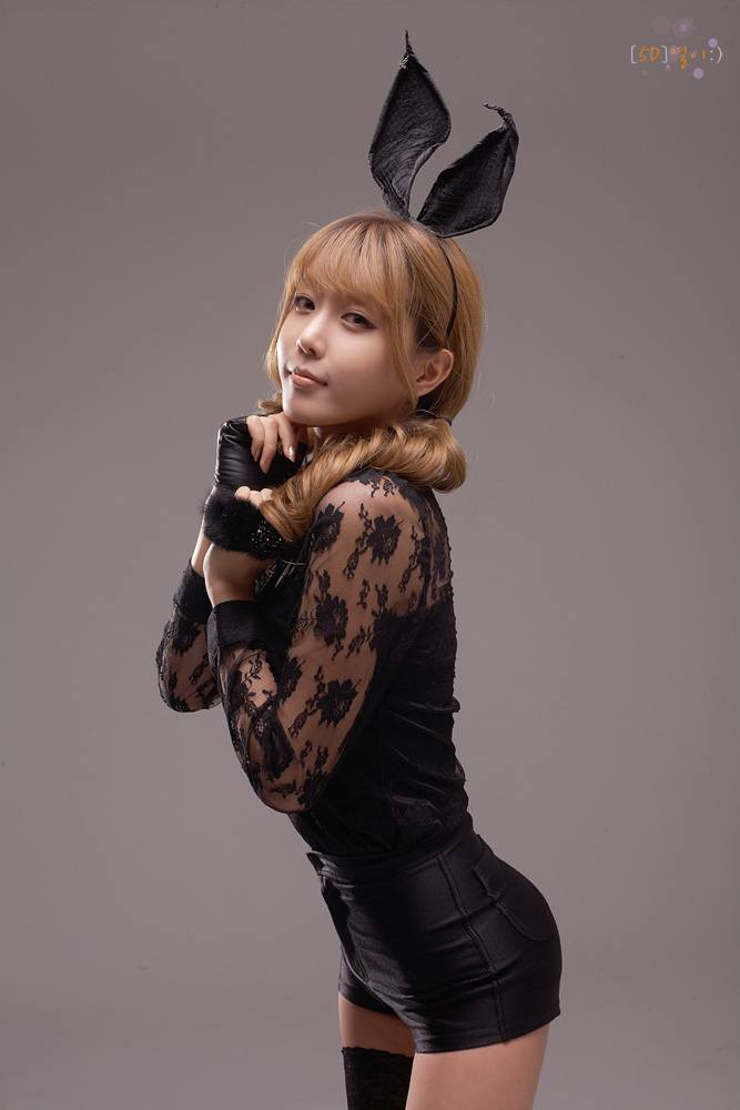 Heo Yoon Mi บันนีเกิร์ล ใส่หูกระต่ายสีเซ็กซี่