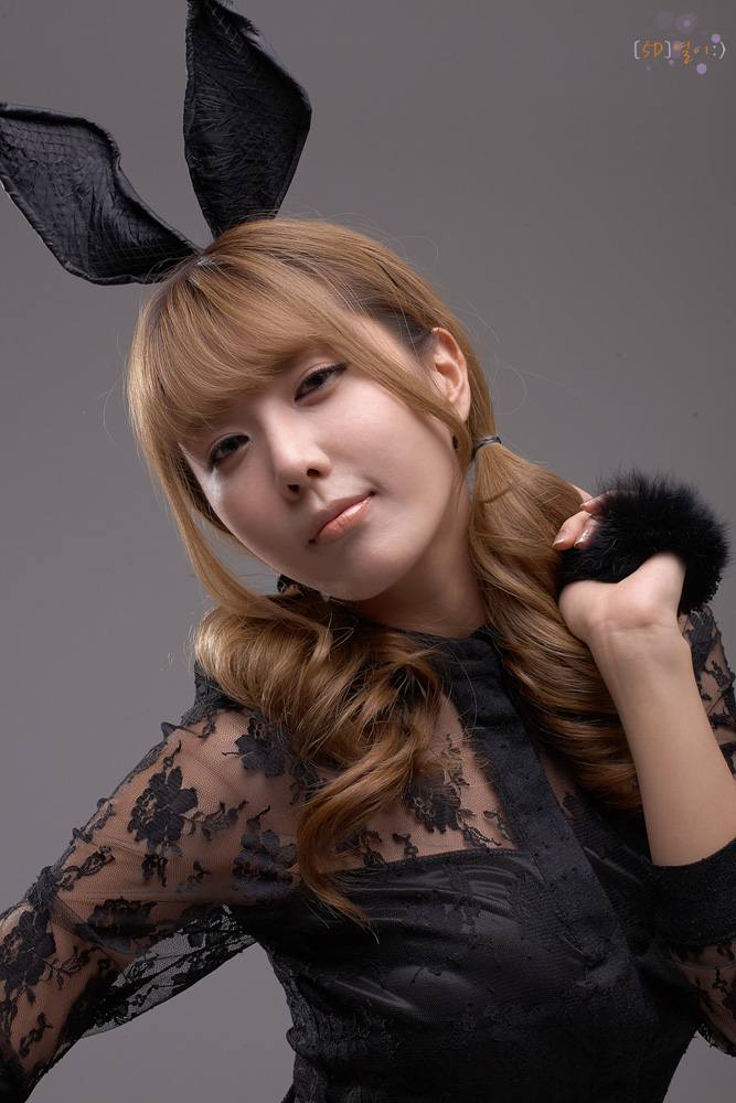 Heo Yoon Mi บันนีเกิร์ล ใส่หูกระต่ายสีเซ็กซี่