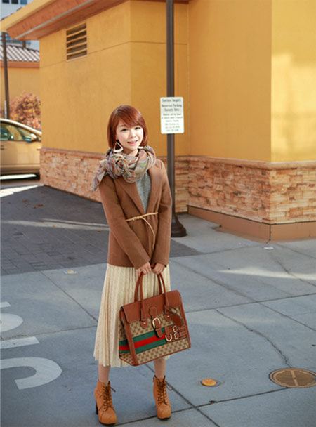 แฟชั่น สวยฮิป ด้วย กระโปรงพลีท