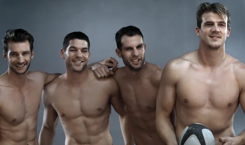 เล่นบอลกัน