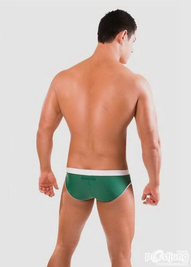 หนุ่มหล่อขอโชว์