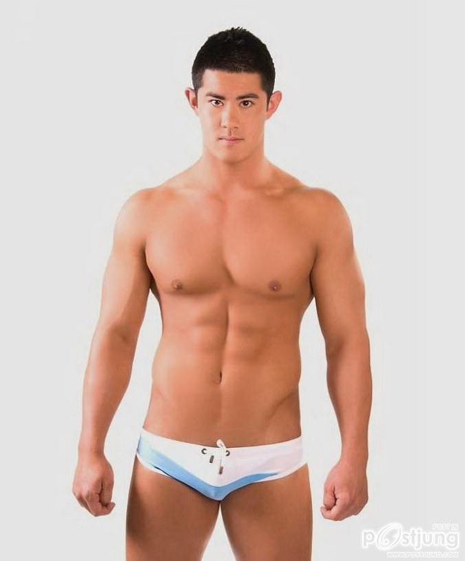 หนุ่มหล่อขอโชว์