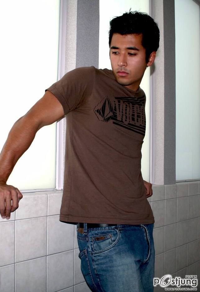 หนุ่มบราซิลหล่อเข้มโดนใจ