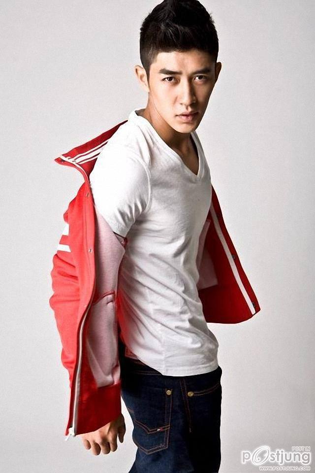 Cao L&acirc;m Vi&ecirc;n costume patterns using more suitable for summer 2011 collection