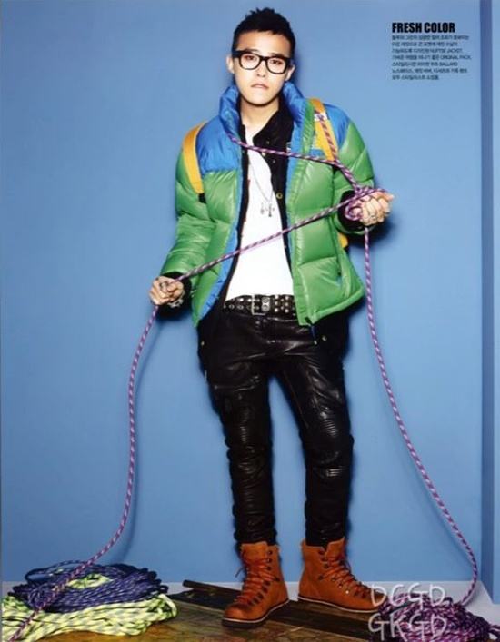 G-Dragon @ The North Face Style Book with Gaho