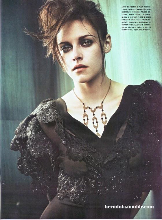 Kristen Stewart บนนิตยสาร Vogue Magazine Italia (November 2011)