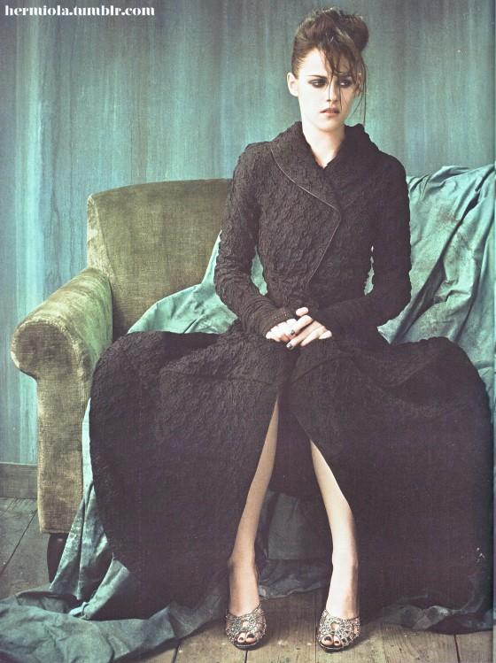 Kristen Stewart บนนิตยสาร Vogue Magazine Italia (November 2011)