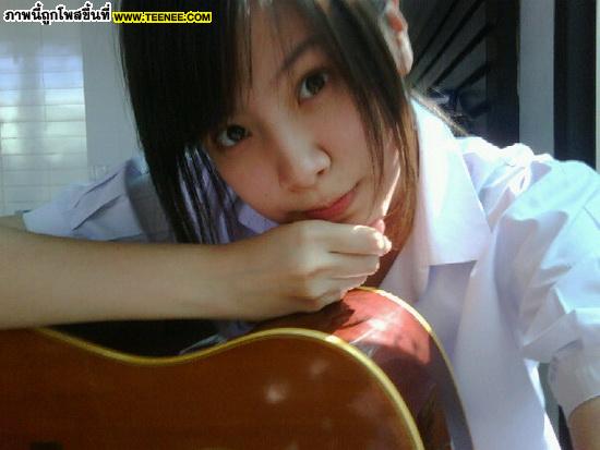 ใบเฟิร์น พิมพ์ชนก