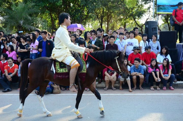 ขบวนแห่งานลอยกระทง มมส จัดยิ่งใหญ่