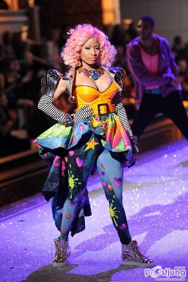 2011 Victoria’s Secret Runway Fashion Show