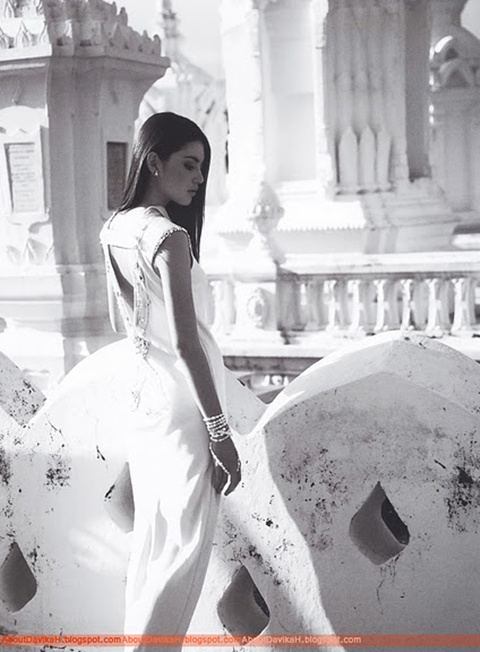 ใหม่-ดาวิก้า โฮร์เน่ @ IMAGE vol.24 no.11 November 2011