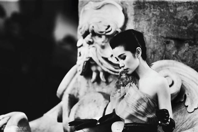 Li Bingbing  @ Cosmopolitan China November 2011