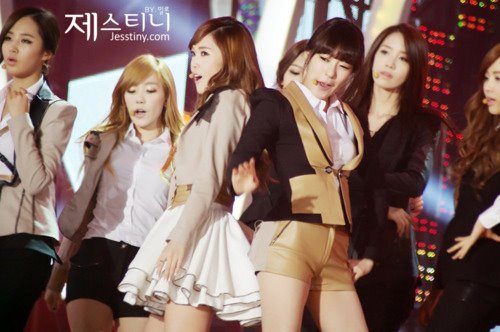 SNSD @ Love Sharing Concert