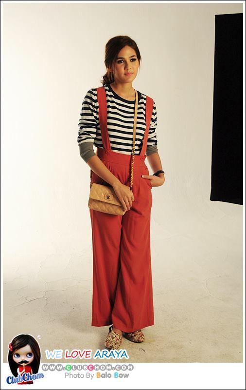 ชมพู่ อารยา หนุ่มบ้านไรกับหวานใจไฮโซ