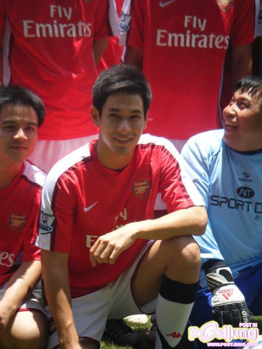 อ๋อม อรรคพันธ์...หล่อ น่ารัก อ่ะ !